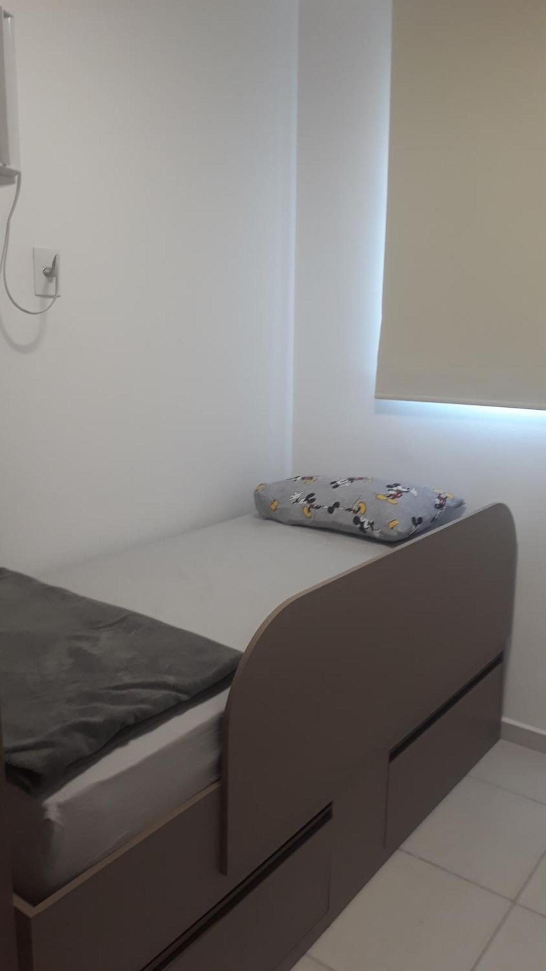 Apto Com Armários E Eletrodomésticos Novos Apartamento *